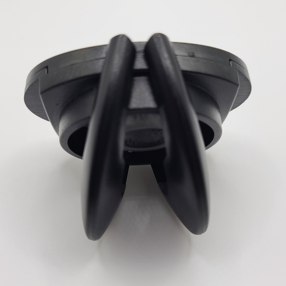 Mumm Napa Sparkling Wine Bottle Stopper - Picture 5 of 5